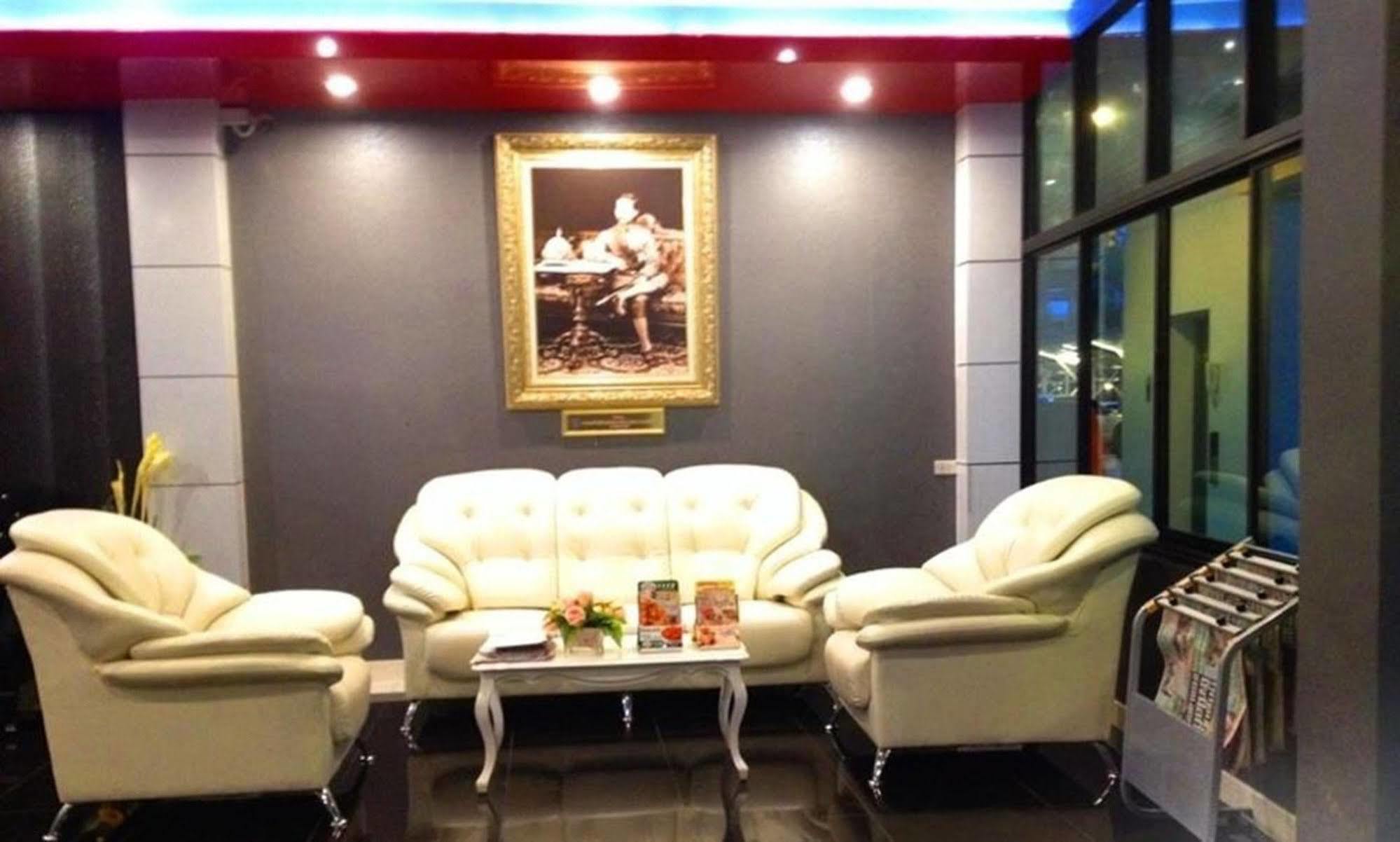 فندق ذي جراند ريزيدنس ناخون راتشاسيما المظهر الخارجي الصورة